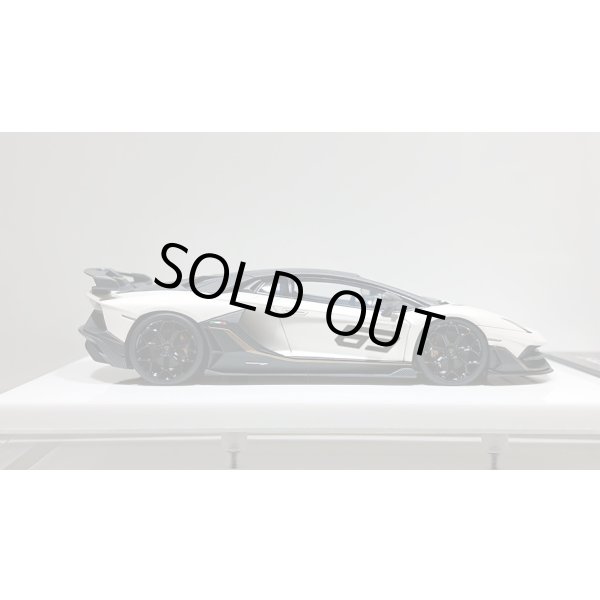 画像6: EIDOLON 1/43 Lamborghini Aventador SVJ 63 2018 Matte Pearl White Limited 100 pcs. (6)