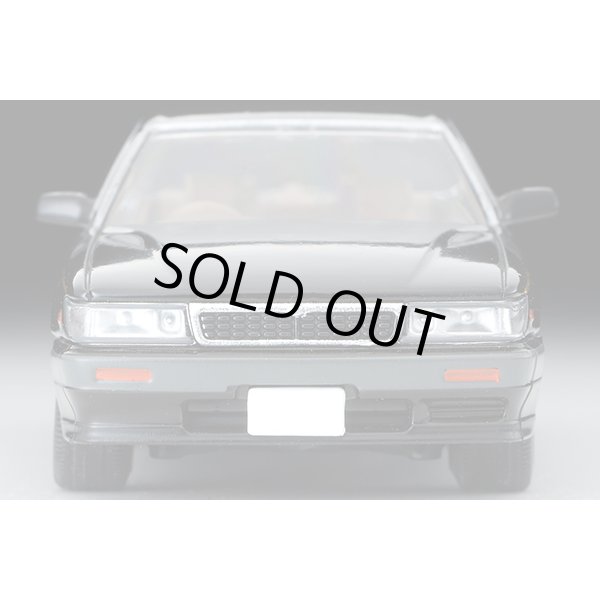 画像6: TOMYTEC 1/64 Limited Vintage NEO Nissan Laurel Medalist Club S (Black) (6)