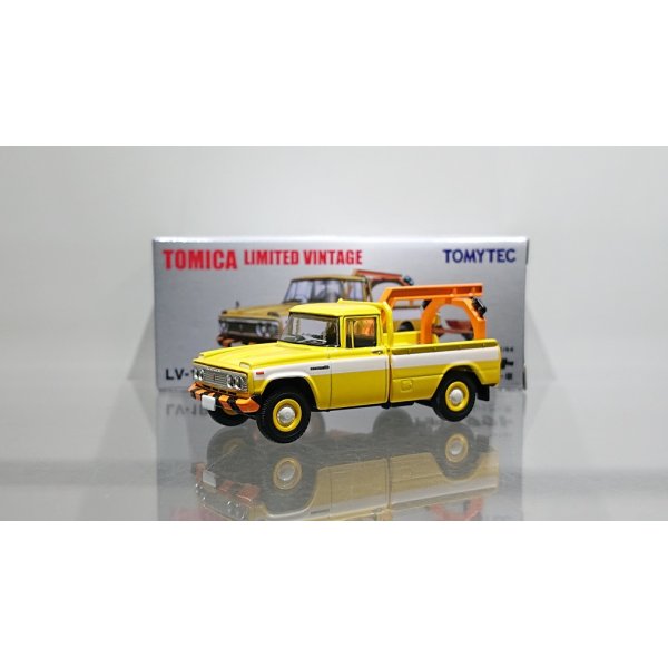 画像1: TOMYTEC 1/64 Limited Vintage Toyota Stout Wrecker (Yellow) (1)