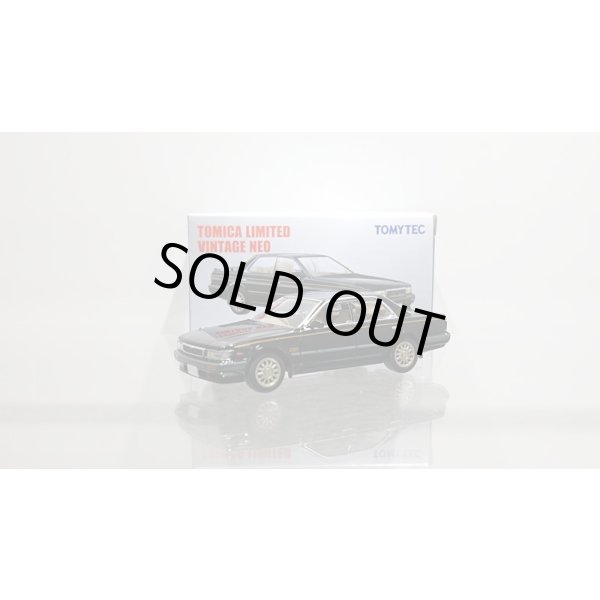 画像1: TOMYTEC 1/64 Limited Vintage NEO Nissan Laurel Medalist Club S (Black) (1)
