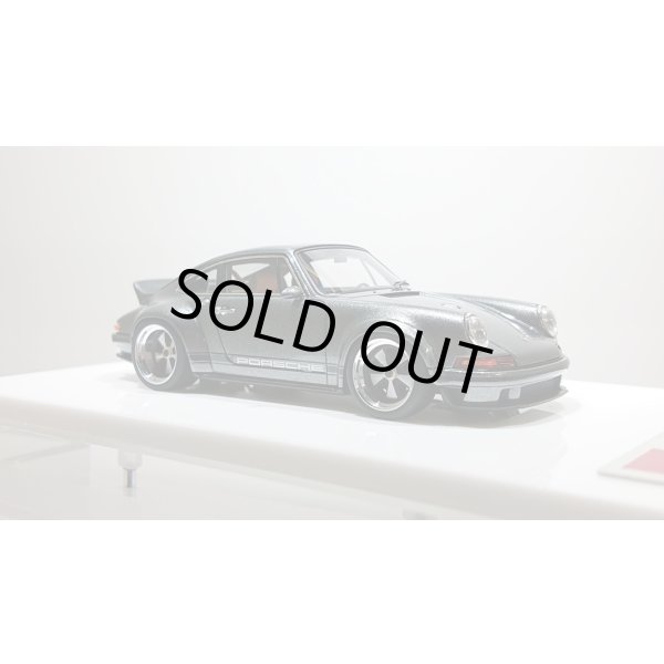 画像5: EIDOLON 1/43 Singer DLS 2018 Slate Gray Metallic Limited 35 pcs. (5)