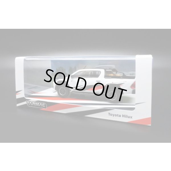 画像6: Tarmac Works 1/64 Toyota Hilux White (6)