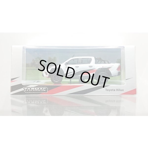 画像1: Tarmac Works 1/64 Toyota Hilux White (1)