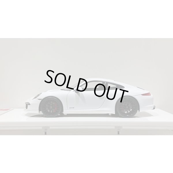 画像2: EIDOLON 1/43 Porsche 911 (991) Carrera 4 GTS 2014 Carrara White Metallic (2)