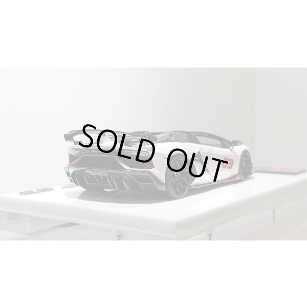 画像10: EIDOLON 1/43 Lamborghini Aventador SVJ 63 Roadster 2019 Pearl White Limited 63 pcs. (10)