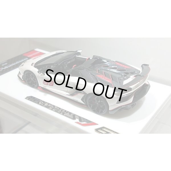 画像12: EIDOLON 1/43 Lamborghini Aventador SVJ 63 Roadster 2019 Pearl White Limited 63 pcs. (12)