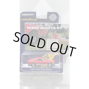 画像: GREEN LiGHT EXCLUSIVE 1/64 Goodyear Vintage Ad Cars - 1968 Ford Mustang - Wide Boots "Wide Boots GT"