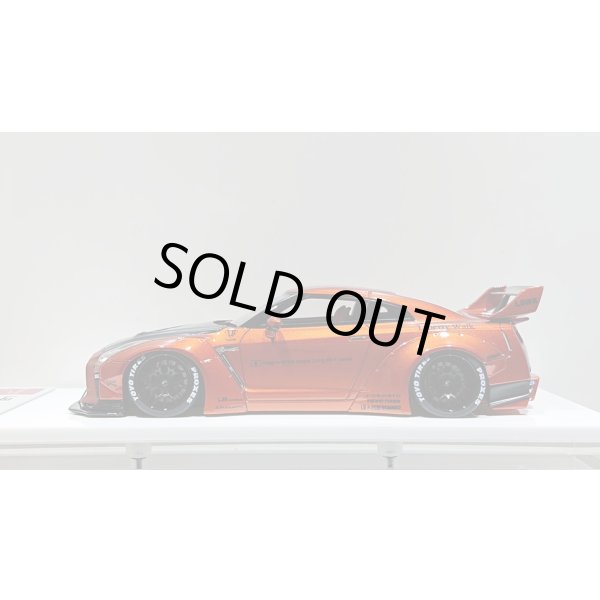 画像2: EIDOLON 1/43 LB WORKS R35 GT-R Type 1.5 (LB Shilhouette Wing) Candy Orange / Black Stripe Limited 60 pcs. (2)