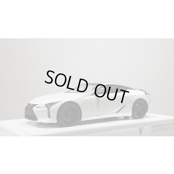 画像1: EIDOLON 1/43 LEXUS LC500 "AVIATION" 2020 White Nova Glass Flakes (1)