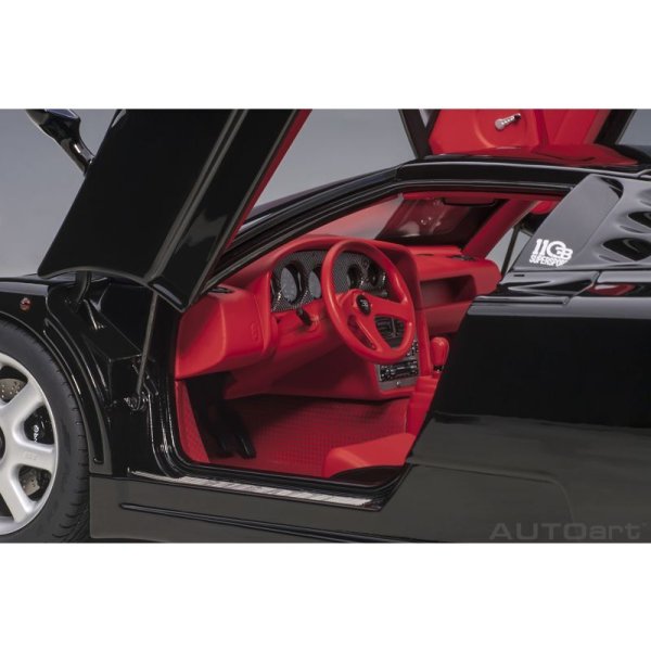 画像9: AUTOart 1/18 Bugatti EB110 SS (Nero Vernice) (9)
