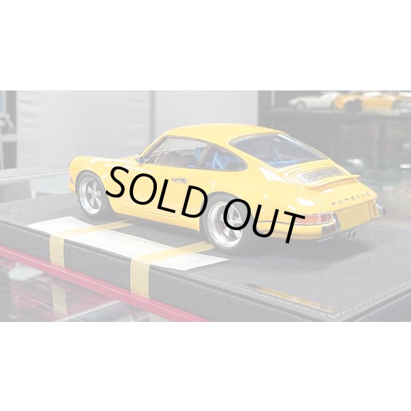画像3: IDEA 1/18 Singer 911 (964) Coupe Yellow (Yellow Stripe) Limited 80 pcs. (3)
