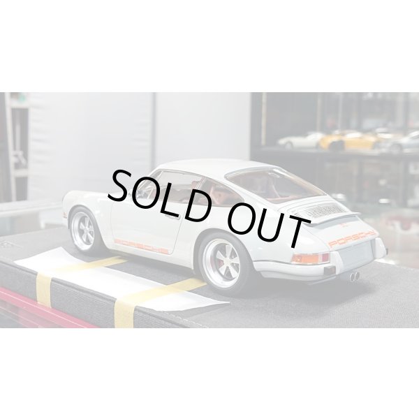 画像3: IDEA 1/18 Singer 911 (964) Coupe Light Gray Limited 120 pcs. (3)