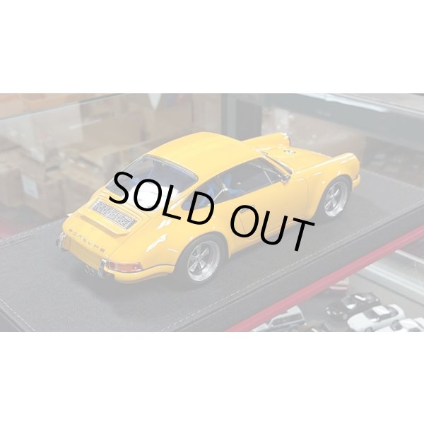 画像10: IDEA 1/18 Singer 911 (964) Coupe Yellow (Yellow Stripe) Limited 80 pcs. (10)
