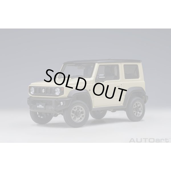 画像1: AUTOart 1/18 Suzuki Jimny Sierra (JB74) (Chiffon Ivory Metallic with Black roof) (1)