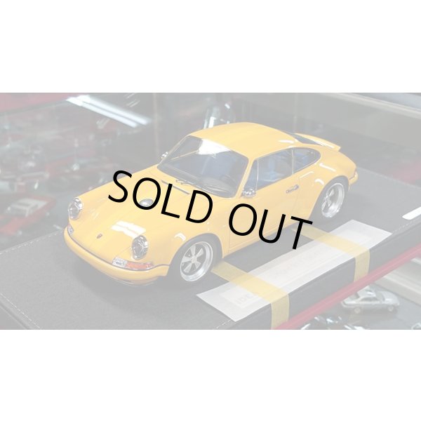 画像9: IDEA 1/18 Singer 911 (964) Coupe Yellow (Yellow Stripe) Limited 80 pcs. (9)