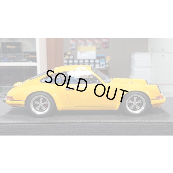 画像6: IDEA 1/18 Singer 911 (964) Coupe Yellow (Yellow Stripe) Limited 80 pcs. (6)