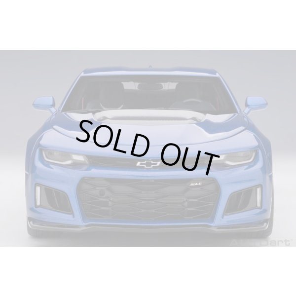 画像5: AUTOart 1/18 Chevrolet Camaro ZL1 2017 (Hyper Blue Metallic) (5)