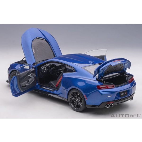 画像13: AUTOart 1/18 Chevrolet Camaro ZL1 2017 (Hyper Blue Metallic) (13)