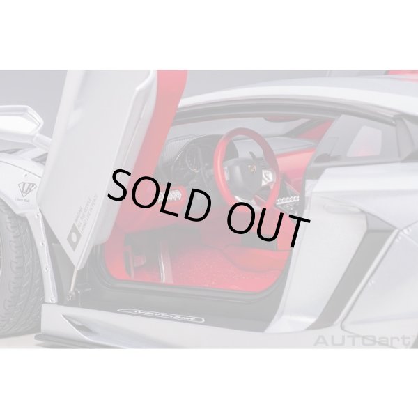 画像8: AUTOart 1/18 Liberty Walk LB-WORKS Lamborghini Aventador Limited Edition (Matte Metallic Silver) (8)