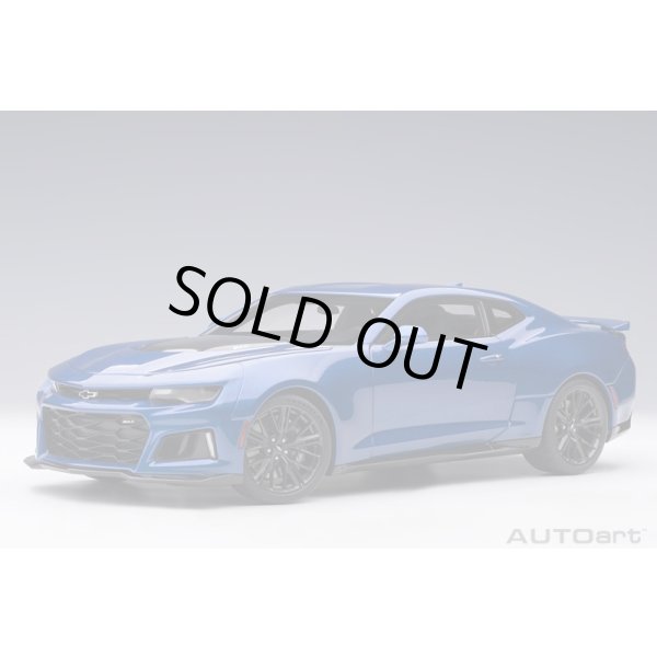 画像1: AUTOart 1/18 Chevrolet Camaro ZL1 2017 (Hyper Blue Metallic) (1)