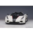 画像17: AUTOart 1/18 Koenigsegg Regera (Arctic White/Carbon with Red accents) (17)