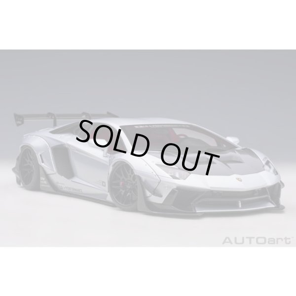 画像14: AUTOart 1/18 Liberty Walk LB-WORKS Lamborghini Aventador Limited Edition (Matte Metallic Silver) (14)
