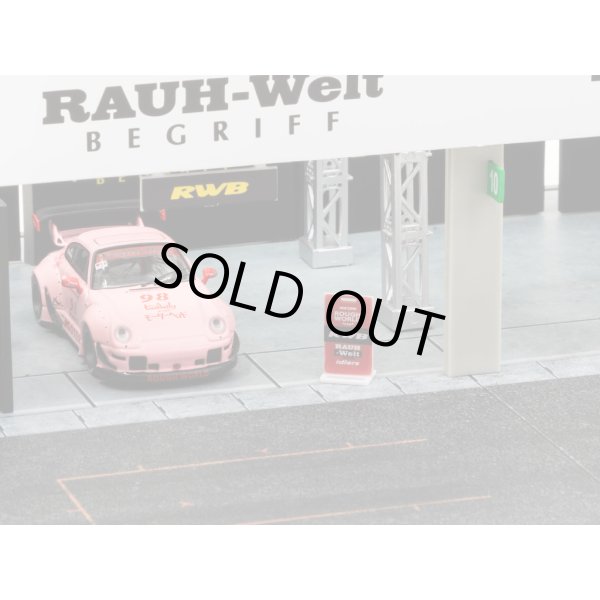 画像9: Tarmac Works 1/64 Racing Pit Garage - RWB + RWB 993 Hooters (9)