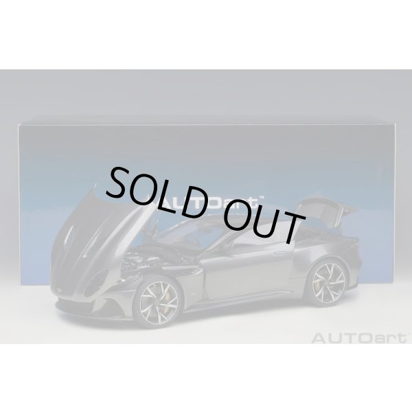 画像18: AUTOart 1/18 Aston Martin DBS Superleggera (Magnetic Silver) (18)