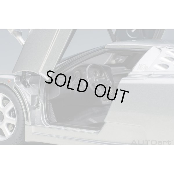 画像10: AUTOart 1/18 Bugatti EB110 SS (Grigio Metallizzato) (10)