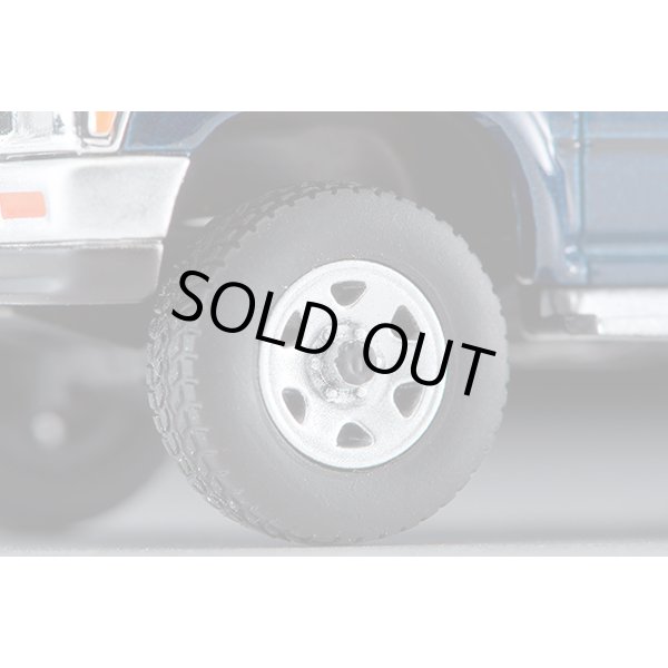 画像7: TOMYTEC 1/64 Limited Vintage NEO Toyota Hilux 4WD Pickup Double Cab SSR (Dark Blue) '95 (7)
