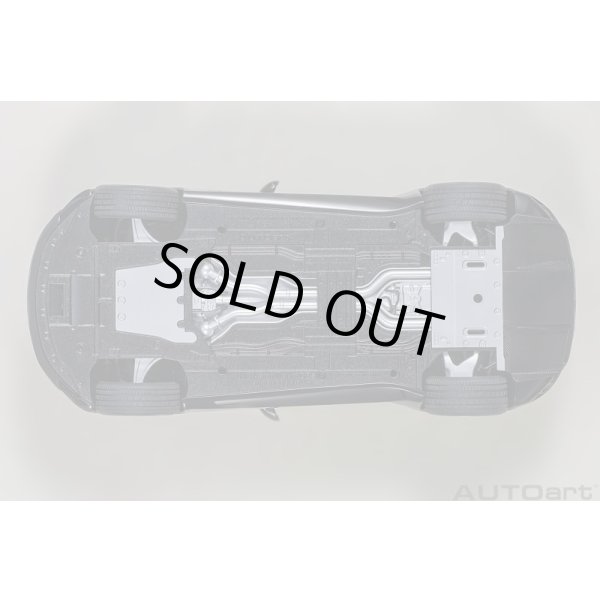 画像8: AUTOart 1/18 Aston Martin DBS Superleggera (Jet Black) (8)