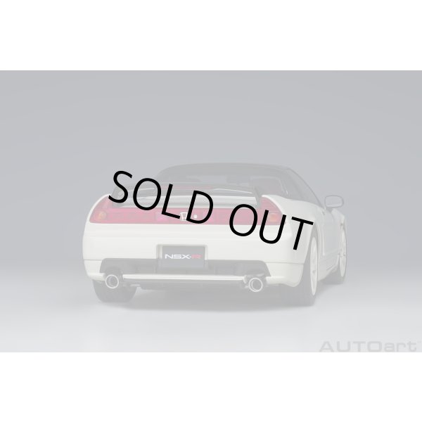 画像17: AUTOart 1/18 Honda NSX-R (NA2) (Championship White) (17)