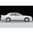 画像4: TOMYTEC 1/64 Limited Vintage NEO Nissan Laurel 2500 Twin Cam 24V Medalist V (White) '92 (4)