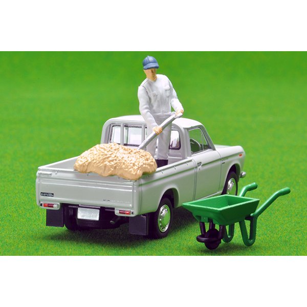 画像2: TOMYTEC 1/64 Limited Vintage Dat Sun Track 1300 Deluxe (White) with Figure (2)