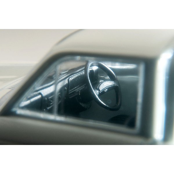 画像9: TOMYTEC 1/64 Limited Vintage Dat Sun Track 1300 Deluxe (White) with Figure (9)