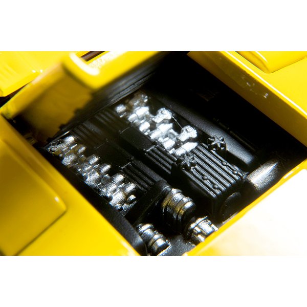 画像8: TOMYTEC 1/64 TLV-N Lamborghini Countach LP400 (Yellow) (8)