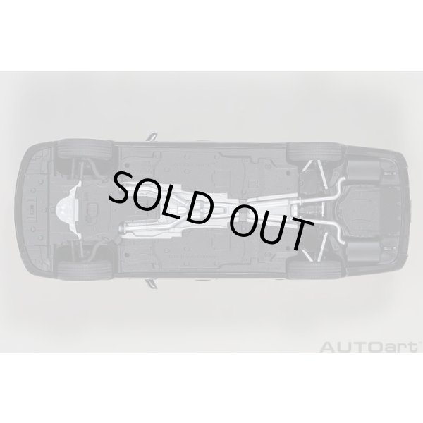 画像8: AUTOart 1/18 Toyota Century GRMN (Black) (8)