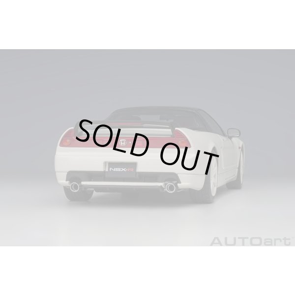 画像16: AUTOart 1/18 Honda NSX-R (NA2) (Championship White / Black Carbon) (16)