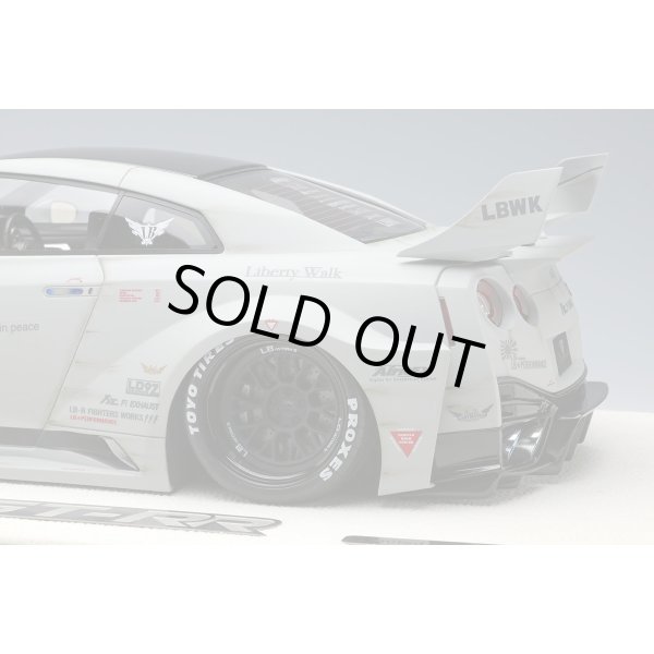 画像9: EIDOLON 1/18 LB-Silhouette WORKS GT 35GT-RR Matte Gray (Weathering) Limited 150 pcs. (9)