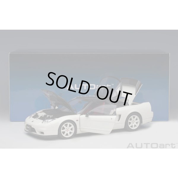 画像17: AUTOart 1/18 Honda NSX-R (NA2) (Championship White / Black Carbon) (17)