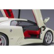 画像10: AUTOart 1/18 Lamborghini Diablo SE30 Iota (BALLON WHITE / Pearl White) (10)