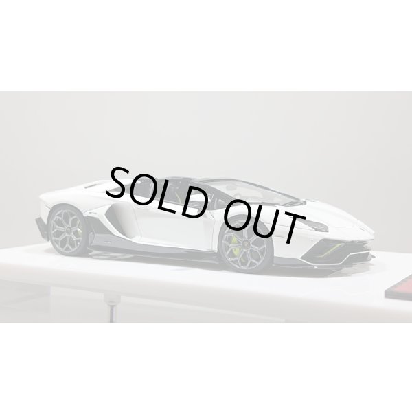 画像5: EIDOLON 1/43 Lamborghini Aventador LP780-4 Ultimae Roadster 2021 (Leirion Wheel) Bianco Opalis / Black Accent Limited 60 pcs. (5)