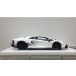 画像6: EIDOLON 1/43 Lamborghini Aventador LP780-4 Ultimae 2021 (Dianthus Wheel) Bianco Opalis / Grigio Thalasso Limited 100 pcs. (6)