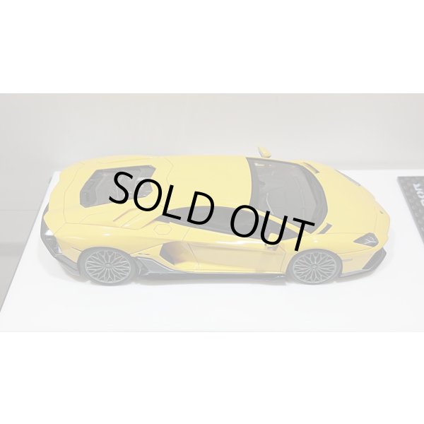 画像8: EIDOLON 1/43 Lamborghini Aventador LP780-4 Ultimae 2021 (Dianthus Wheel) Giallo Auge Limited 60 pcs. (8)