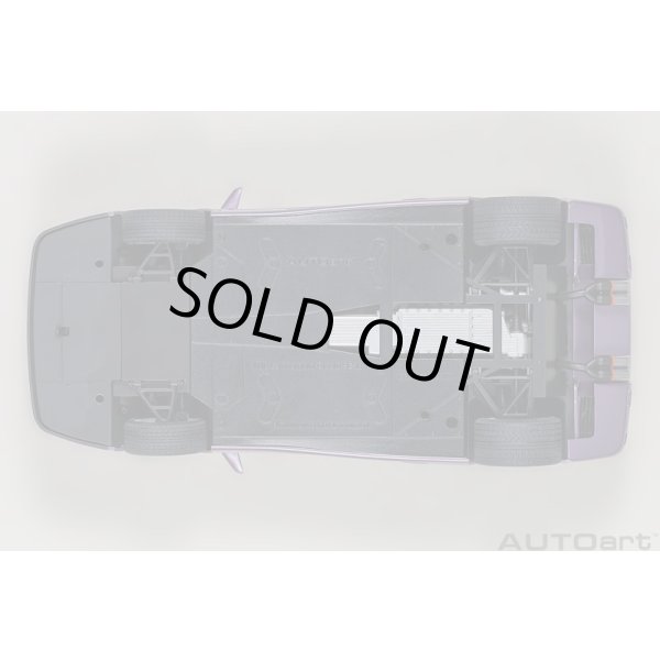 画像8: AUTOart 1/18 Lamborghini Diablo SE30 Iota (VIOLA SE30 / Metallic Purple) (8)