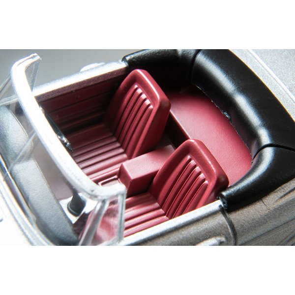 画像8: TOMYTEC 1/64 Limited Vintage Datsun Fairlady 2000 (Silver) (8)