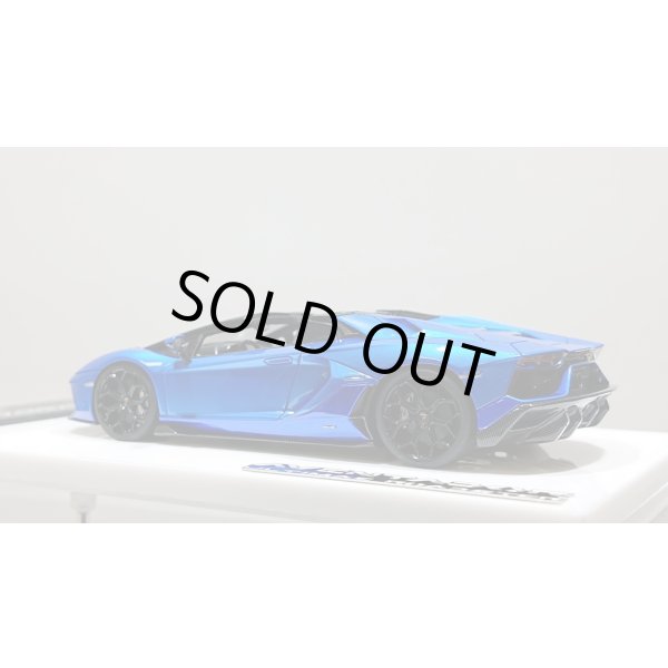 画像3: EIDOLON 1/43 Lamborghini Aventador LP780-4 Ultimae Roadster 2021 (Leirion Wheel) Blue Towerette / Blue Nesance  Limited 100 pcs. (3)