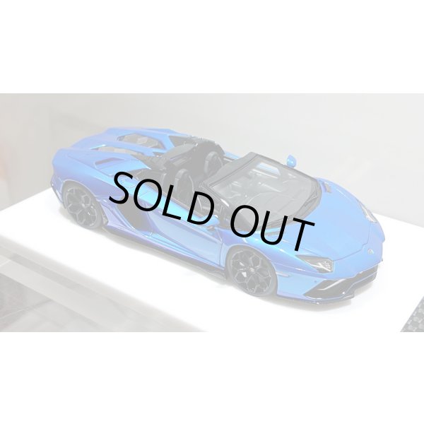 画像11: EIDOLON 1/43 Lamborghini Aventador LP780-4 Ultimae Roadster 2021 (Leirion Wheel) Blue Towerette / Blue Nesance  Limited 100 pcs. (11)