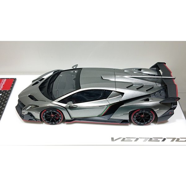画像4: EIDOLON 1/43 Lamborghini Veneno 2013 Geneva Motor Show 2013 Metallic Gray / Red Accent (4)
