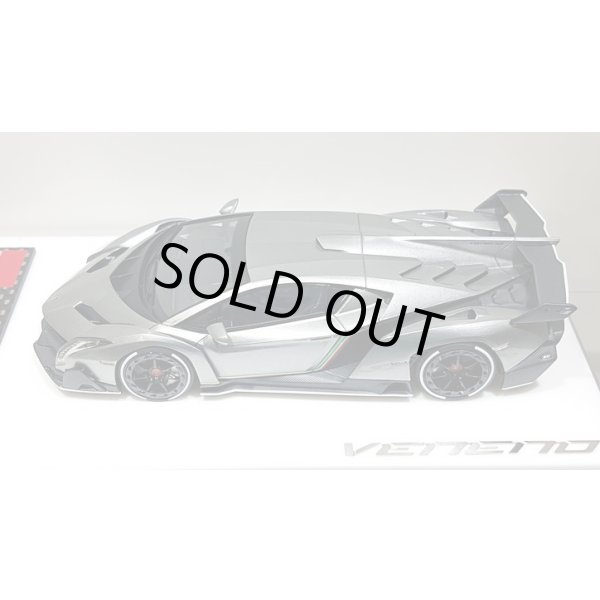 画像4: EIDOLON 1/43 Lamborghini Veneno 2013 Metallic Gray / White Accent Limited 80 pcs. (4)